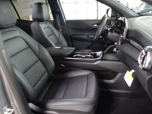 New 2026 Chevrolet Equinox LT w/ Convenience Package II AWD/4WD image 24