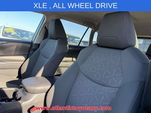Certified 2024 Toyota RAV4 XLE AWD/4WD image 18