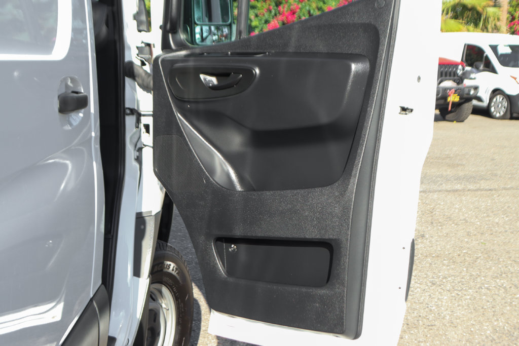 Used 2023 Mercedes-Benz Sprinter 2500 w/ Acoustic Package image 38
