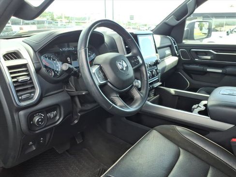 Used 2021 RAM 1500 Laramie w/ Night Edition image 16