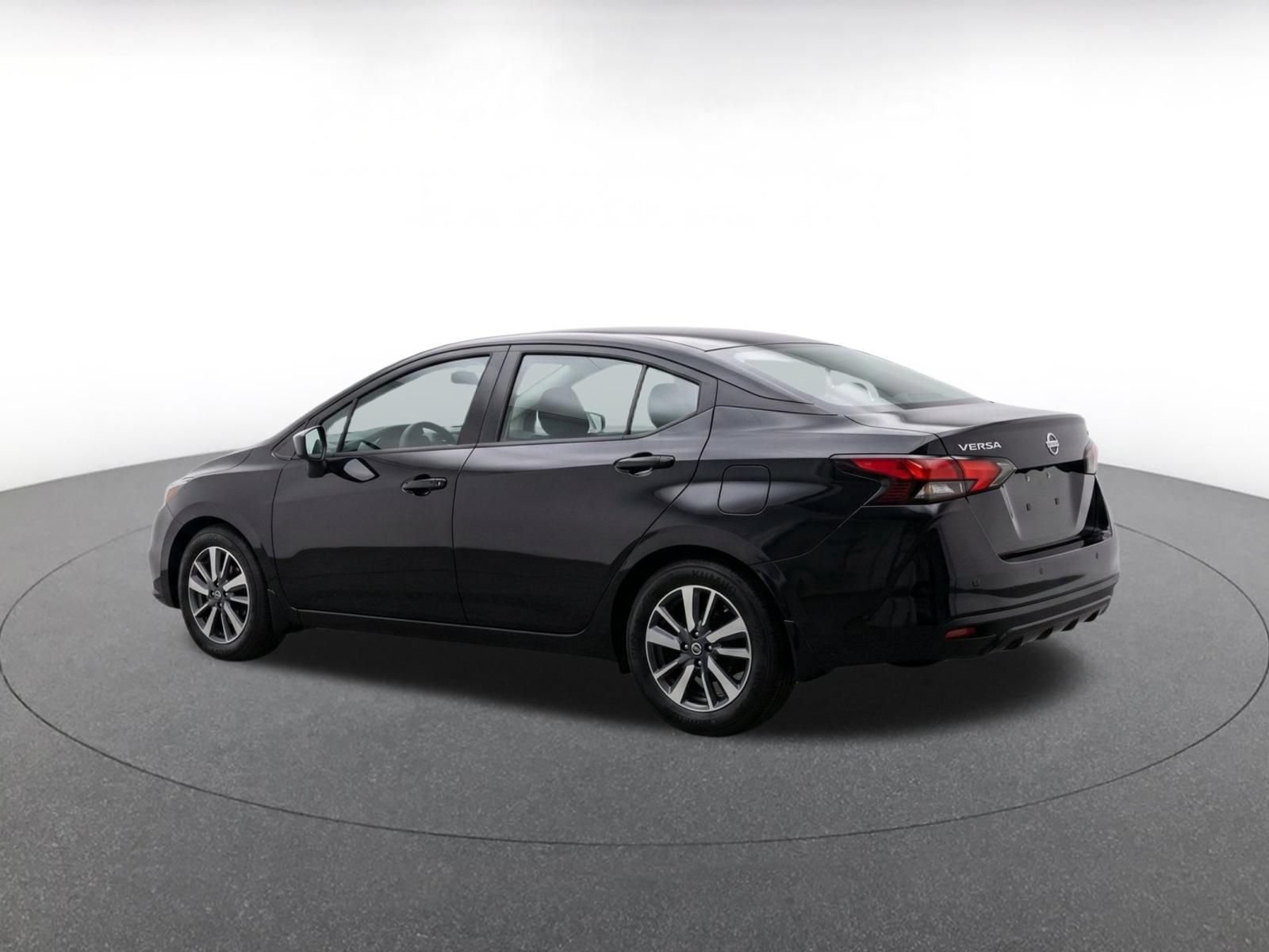 Used 2025 Nissan Versa SV FWD image 6