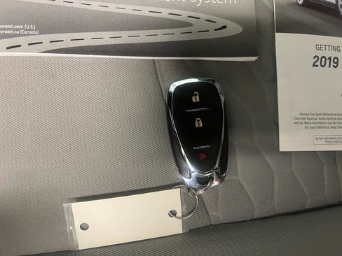 Used 2019 Chevrolet Equinox LT image 49