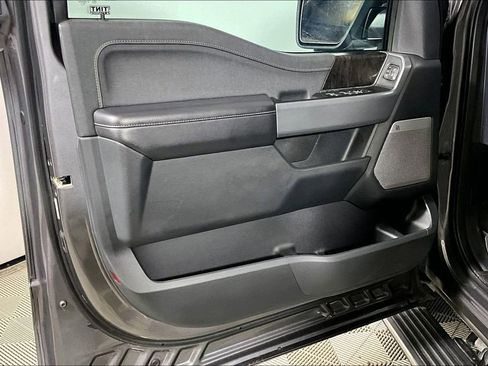 Used 2021 Ford F150 Lariat w/ Equipment Group 502A High AWD/4WD image 18