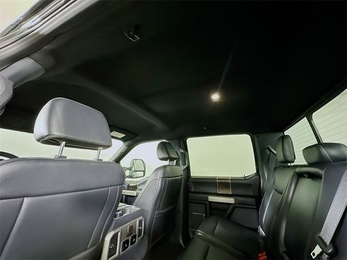 Used 2022 Ford F250 Lariat image 13