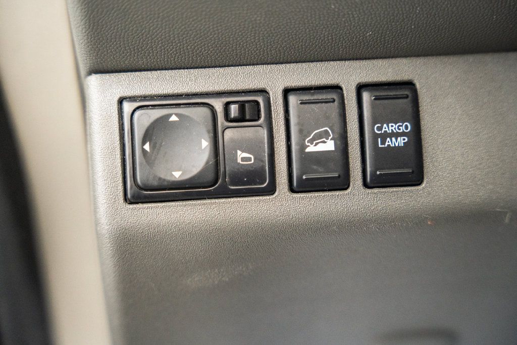 Used 2020 Nissan Frontier SV w/ Midnight Edition Floor Mats AWD/4WD image 40