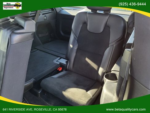 Used 2017 Volvo XC90 T6 R-Design w/ Vision Package image 19