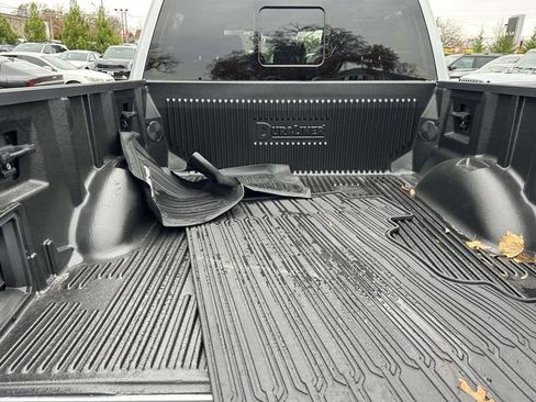 Used 2023 Ford F150 Lariat image 31