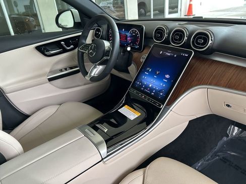 Used 2024 Mercedes-Benz C 300 Sedan image 19