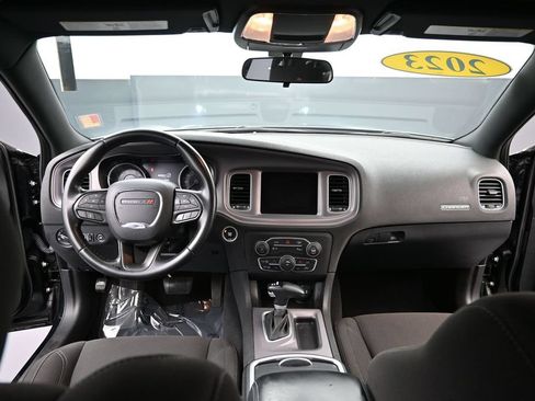 Used 2023 Dodge Charger SXT RWD image 12