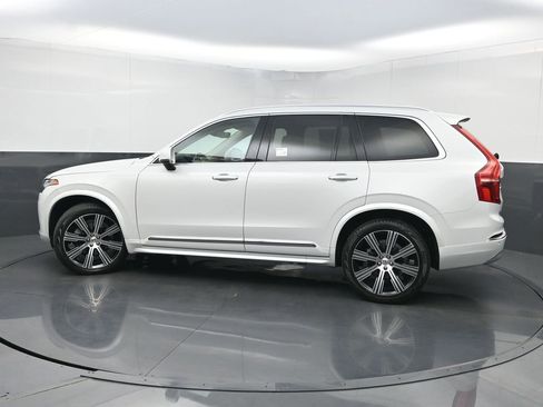 Used 2022 Volvo XC90 T6 Inscription w/ Climate Package image 44