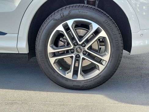 Certified 2025 Audi Q5 Premium Plus w/ Premium Plus AWD/4WD image 12
