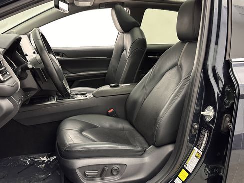 Used 2021 Toyota Camry XSE w/ Navigation Package image 15