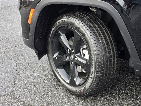 New 2025 Jeep Grand Cherokee Limited image 22