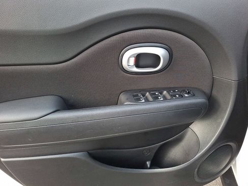 Used 2018 Kia Soul + FWD image 10