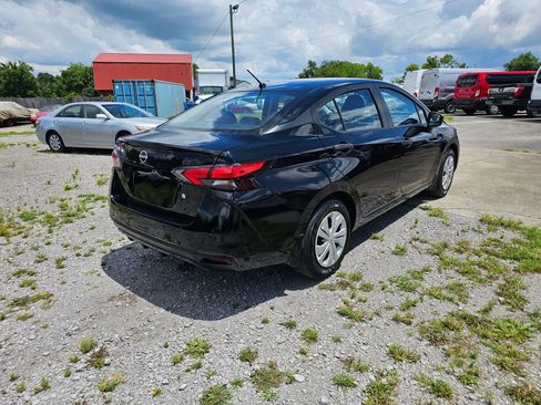 Used 2024 Nissan Versa S w/ Trunk Package FWD image 15