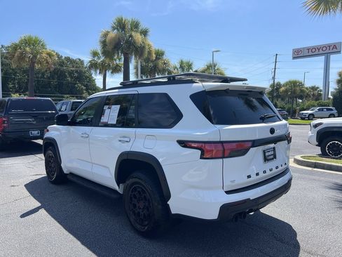Used 2025 Toyota Sequoia TRD Pro AWD/4WD image 8