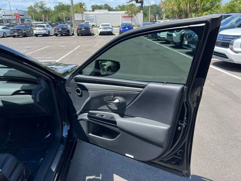 Used 2022 Lexus ES 350 w/ Premium Package FWD image 57