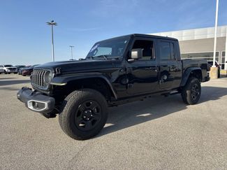 Used 2025 Jeep Gladiator Sport AWD/4WD video 2