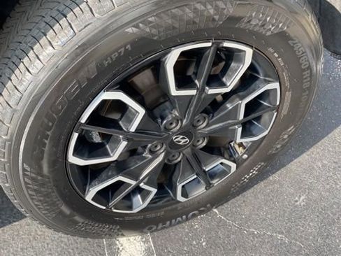Used 2023 Hyundai Santa Cruz SEL w/ Activity Package FWD image 4