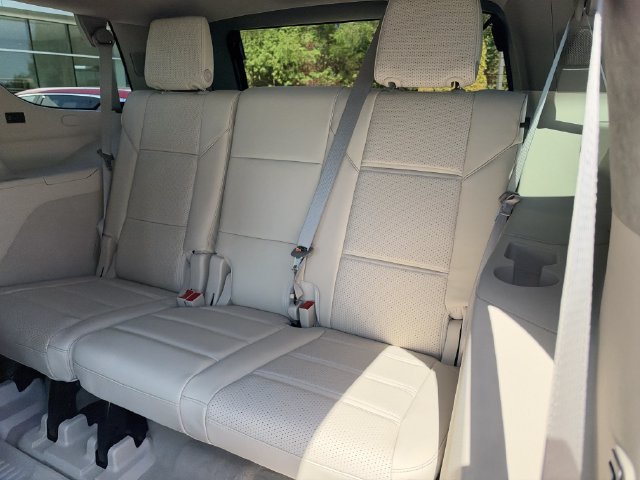 Used 2025 Cadillac Escalade Sport Platinum AWD/4WD image 11