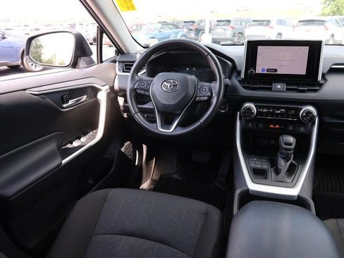 Used 2025 Toyota RAV4 XLE w/ Weather Package AWD/4WD image 21