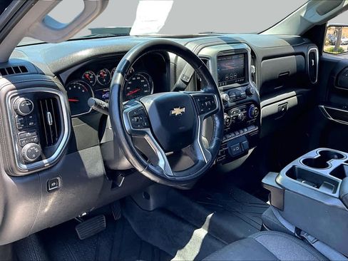 Used 2021 Chevrolet Silverado 1500 LT AWD/4WD image 17