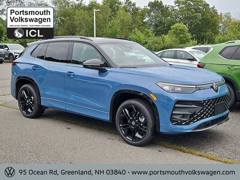 New 2025 Volkswagen Tiguan SE R-Line image 1