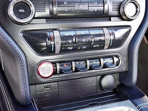 Used 2020 Ford Mustang Shelby GT350 w/ Technology Package RWD image 30