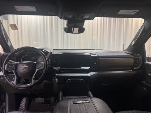 Used 2025 Chevrolet Silverado 3500 High Country w/ High Country Premium Package image 27