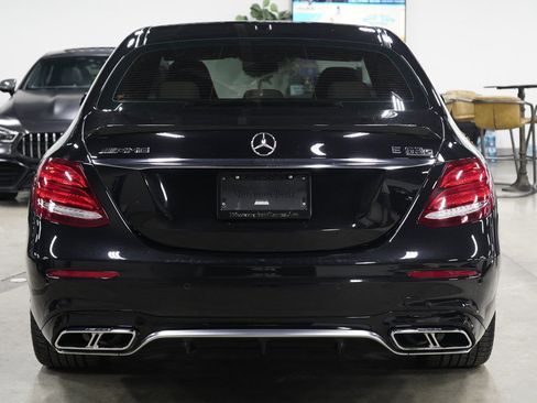 Used 2019 Mercedes-Benz E 63 AMG S image 4