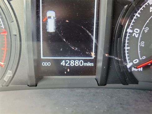 Used 2022 Toyota 4Runner SR5 image 17