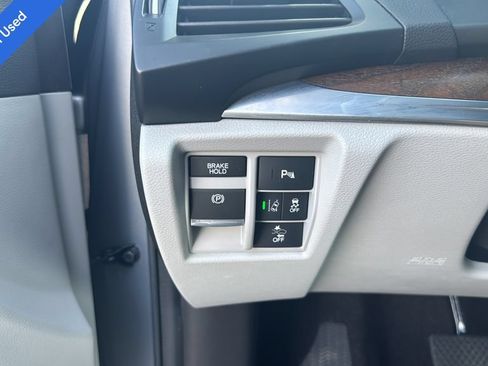 Used 2020 Acura MDX w/ Technology Package FWD image 32