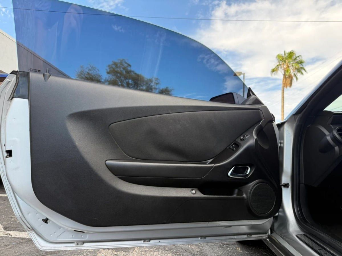 Used 2011 Chevrolet Camaro SS RWD image 32