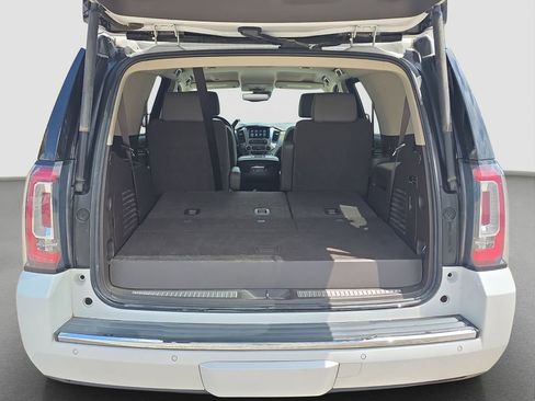 Used 2018 GMC Yukon Denali AWD/4WD image 17