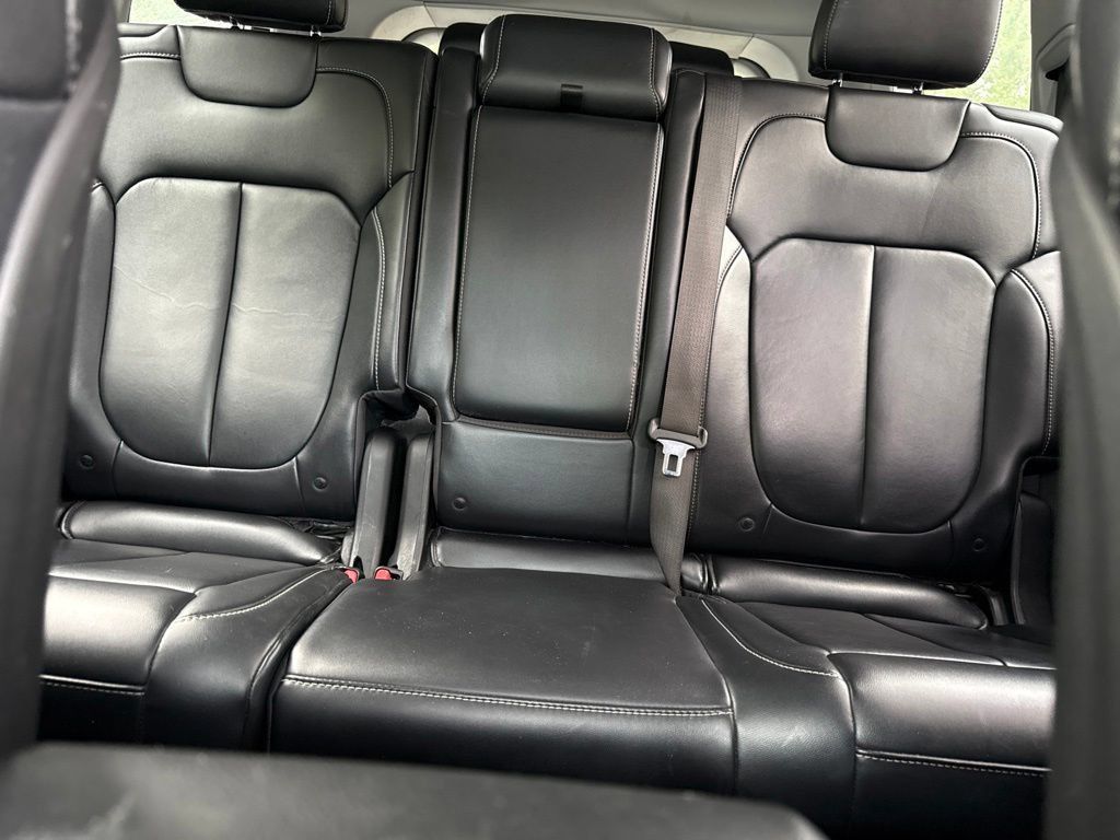 Used 2021 Jeep Grand Cherokee L Limited AWD/4WD image 26