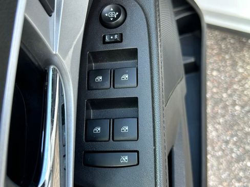 Used 2016 Chevrolet Equinox LS FWD image 18