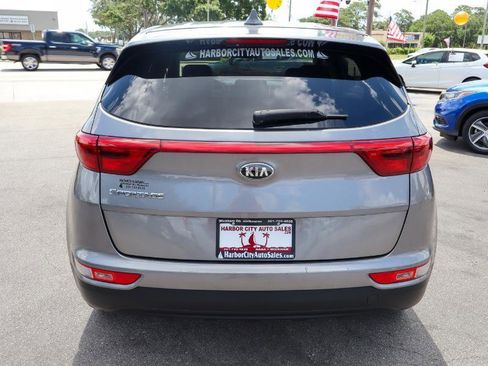 Used 2018 Kia Sportage LX AWD/4WD image 4
