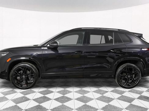 Used 2025 Volkswagen Tiguan SE R-Line AWD/4WD image 19