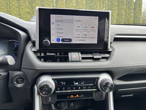 Used 2024 Toyota RAV4 XLE image 24