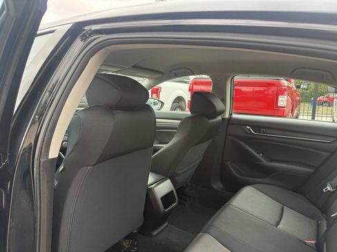 Used 2021 Honda Accord LX image 12