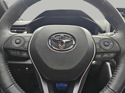 Used 2021 Toyota RAV4 XSE image 3