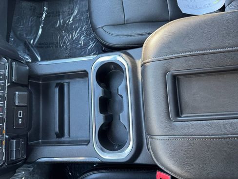 Used 2019 Chevrolet Silverado 1500 LT Trail Boss image 22