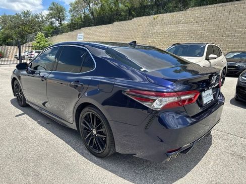 Used 2022 Toyota Camry XSE FWD image 4