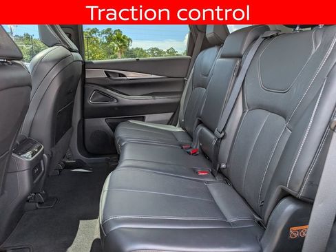 Used 2025 INFINITI QX60 Luxe w/ Vision Package FWD image 29