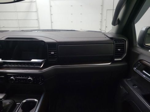 Used 2024 GMC Sierra 1500 SLT w/ SLT Premium Plus Package image 25