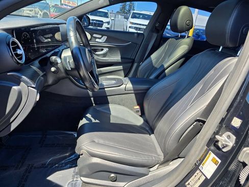 Used 2022 Mercedes-Benz E 350 Sedan w/ Driver Assistance Package image 22