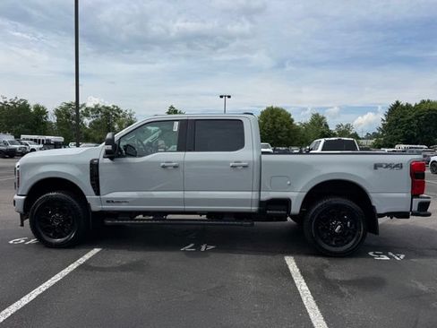 New 2026 Ford F250 XLT w/ XLT Premium Package AWD/4WD image 2
