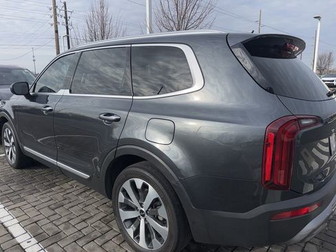 Used 2022 Kia Telluride S image 4
