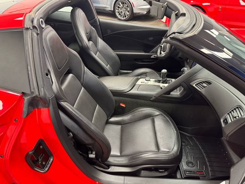 Used 2019 Chevrolet Corvette Stingray Coupe w/ Battery Protection Package image 15