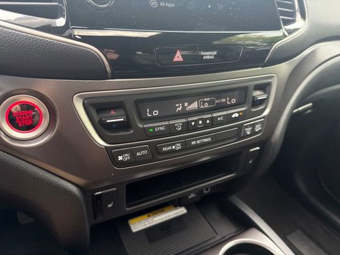 Certified 2023 Honda Passport EX-L image 33